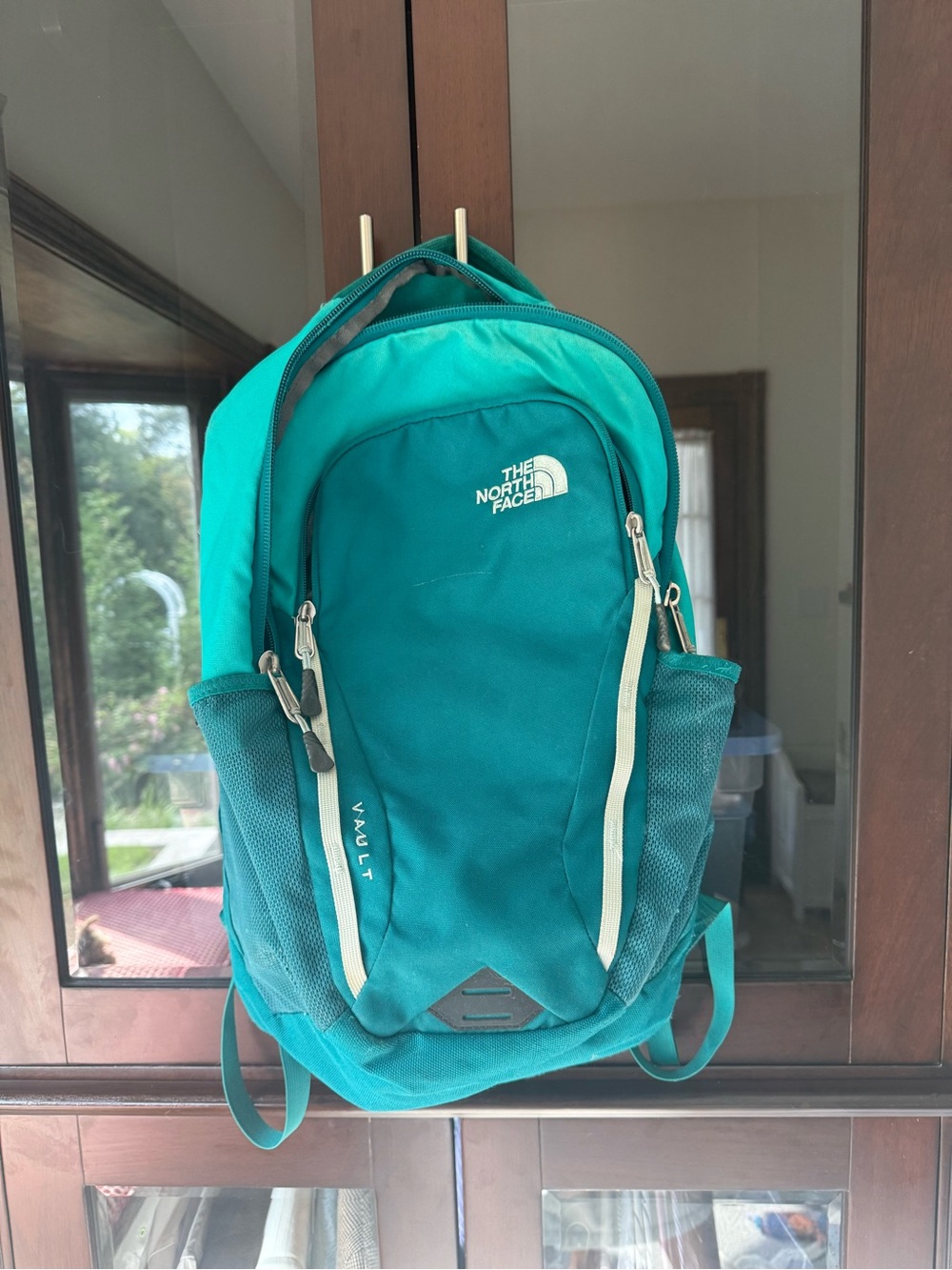 The North Face Teal Vault Backpack - Everyday Commuter Pack
